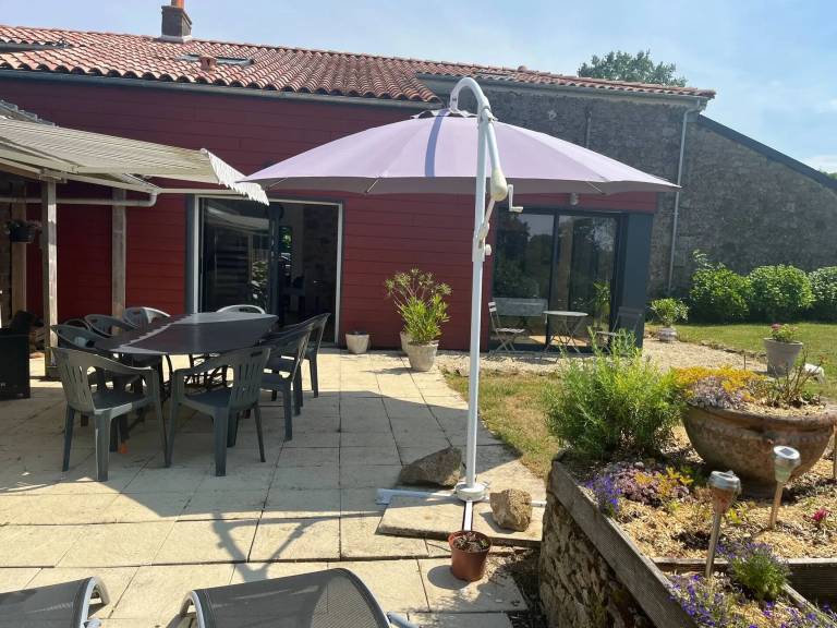 Vacation home with BBQ | Pets allowed in Bressuire