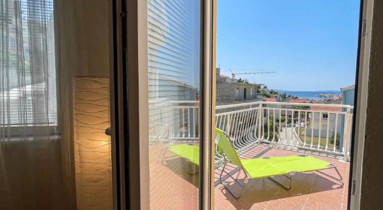 Charming rental apartment with barbeque, terrace & pool | Pets are welcome — photo 4