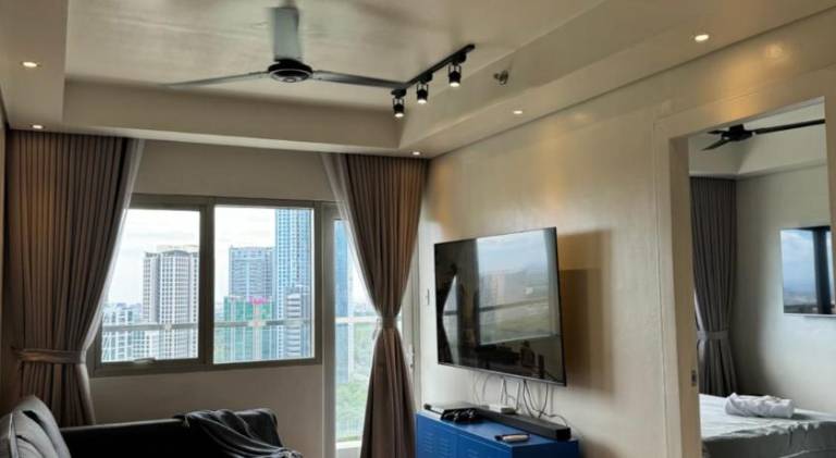 Modern 1BR Executive Suite l Best City View of BGC l The Residences BCCT — photo 2