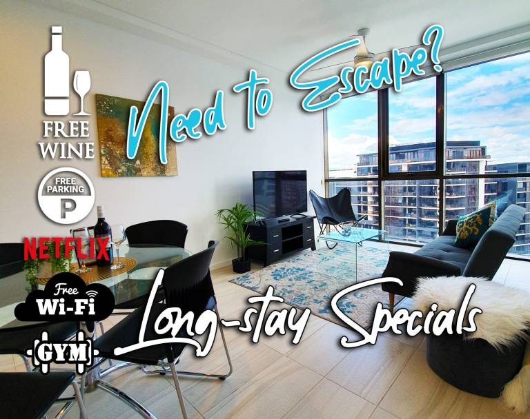 2BR Food Drink Hub Pool Views Gym Roof Tce