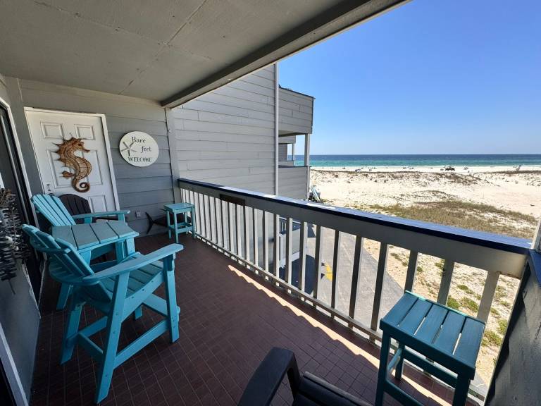 Child-friendly condo with pool | Beach view | Close to the beach | Pet-friendly in Gulf Shores, AL