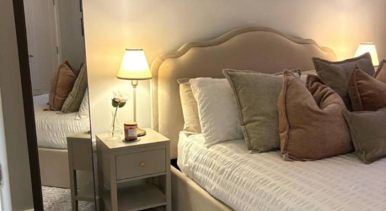 Holiday apartment with 1 room for 4 persons in Southampton