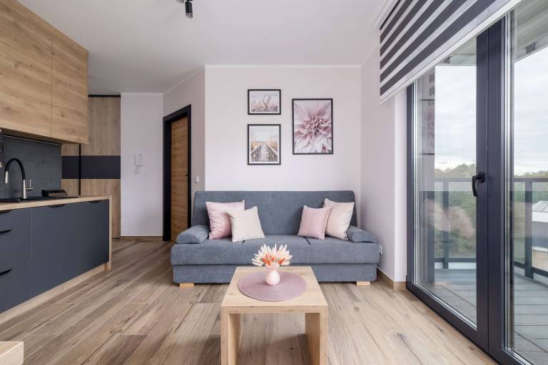Medyk w 34 Katowice Stylish Apartment with a Balcony Ideal for Remote Work — photo 2