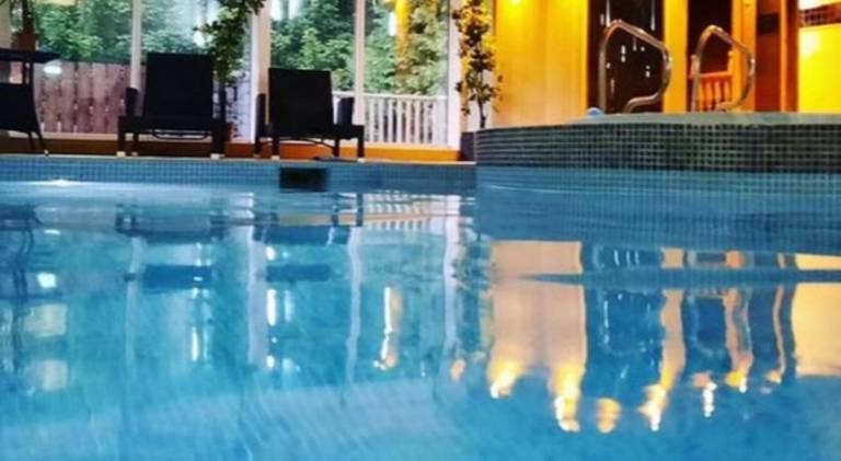 Wonderful vacation home with pool & hot tub | Dogs allowed — photo 4