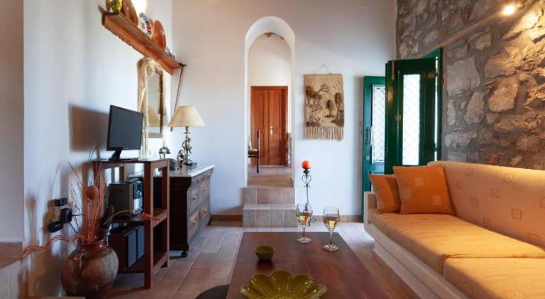 House with 2 rooms for 9 persons — photo 2