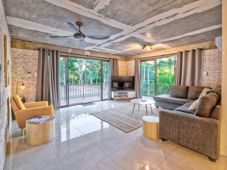 Apartment  Urangan