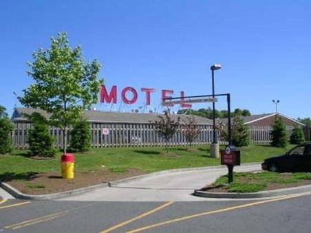 Mayflower Motel Milford in Milford, CT