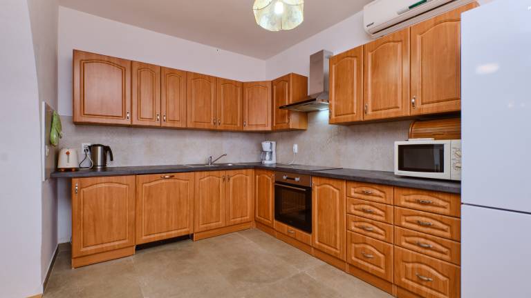 Apartment Mediera sea view 2 by Villas Guide — photo 4
