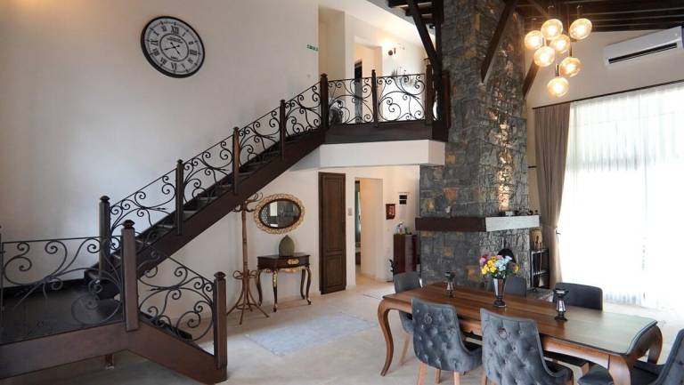 Villa with pool, grill & garden | Water view | Suitable for remote work — photo 3