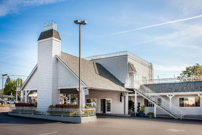 Quality Inn Central Roseburg in Roseburg, OR