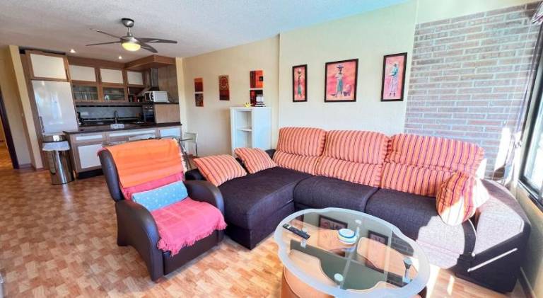 Apartment with pool — photo 5
