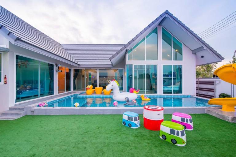 Villa with pool & BBQ in Phetchaburi