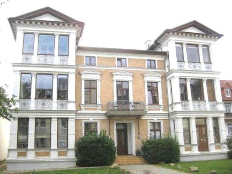 Strandnahe 3,5-Zi-Wohnung in einer Jugendstilvilla in Heringsdorf