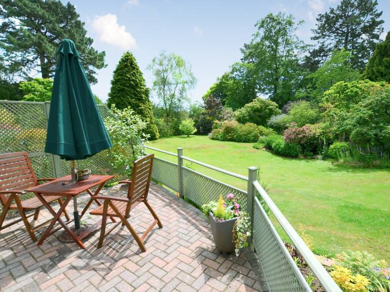 Child-friendly cottage with terrace & yard | Pet-friendly — photo 2