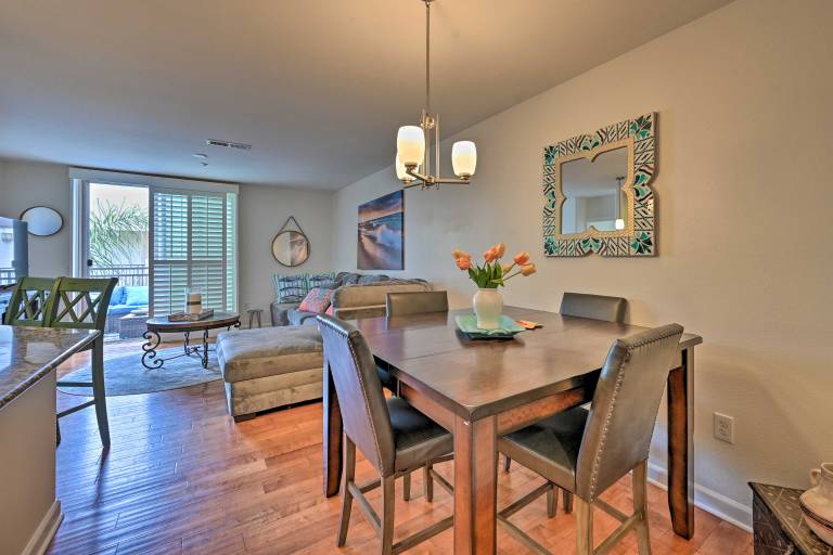 Breezy Oceanside Condo < 1/2 Mi to Beach! — photo 5
