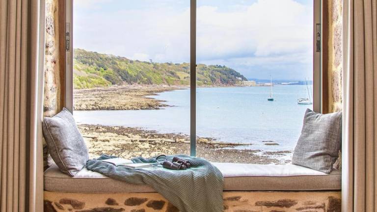 Cottage Cawsand