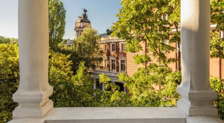Serviced apartment with patio | Close to Alexander Nevsky Cathedral | Suitable for remote work — photo 4