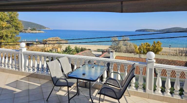 Holiday apartment with yard & terrace | Suitable for remote work — photo 3