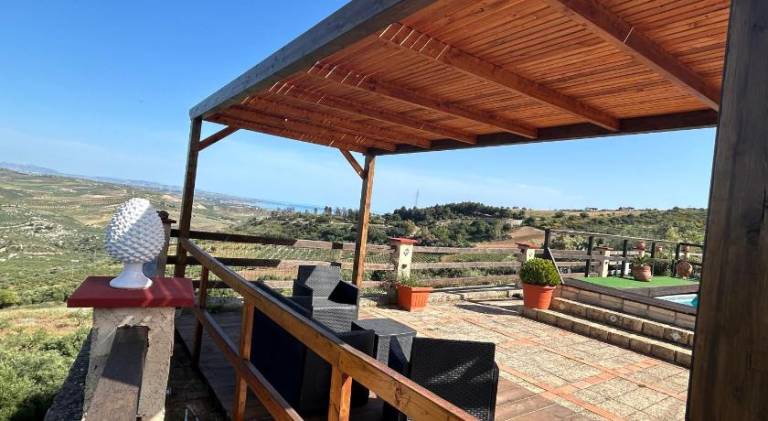 Holiday apartment with garden, barbecue & pool — photo 5