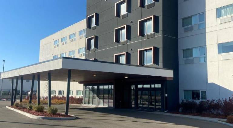 Park Inn by Radisson Edmonton Airport — photo 4