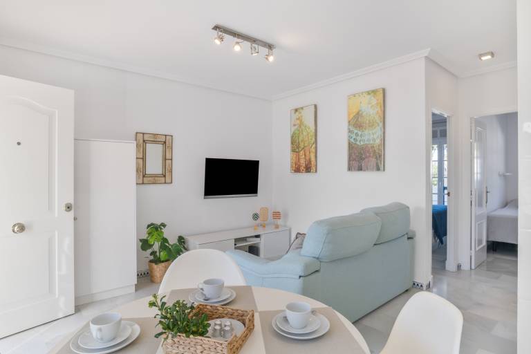 Apartment 'Las Quintas' with Private Terrace, Wi-Fi and Air Conditioning — photo 2