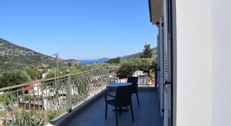 Nice rental apartment with terrace | Dogs allowed — photo 3