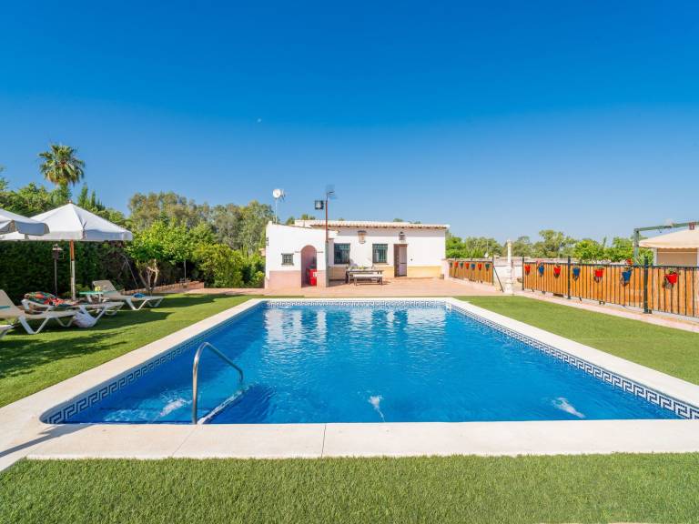 Vacation home with terrace, private pool & garden — photo 2
