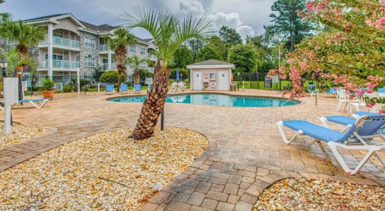 Apartment with pool | Dogs allowed in Myrtle Beach, SC