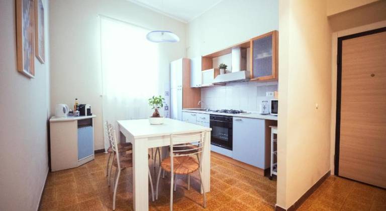 Rental apartment with 2 rooms for 5 persons — photo 3
