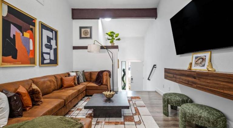 Vacation home with pool in Austin, TX