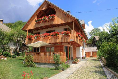 Apartma Planina Blato