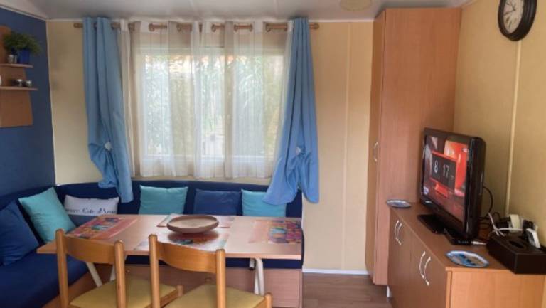 Mobile Home 'Mobilhome 6 Personnes' with Private Terrace, Wi-Fi and Air Conditioning — photo 2