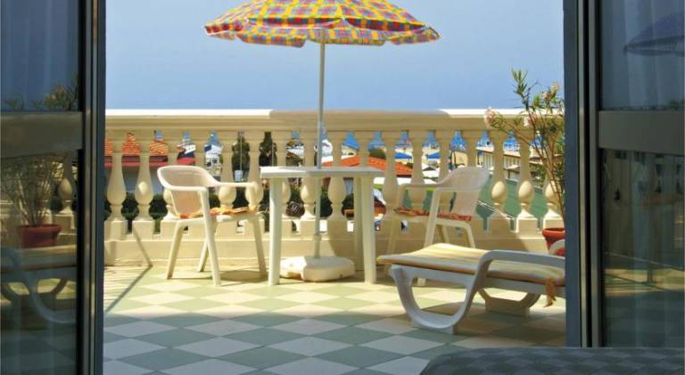 Hotel Happy — photo 4
