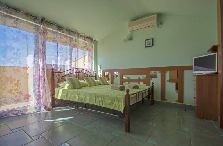 Beautiful holiday apartment with terrace | Sea view | Dogs allowed — photo 5