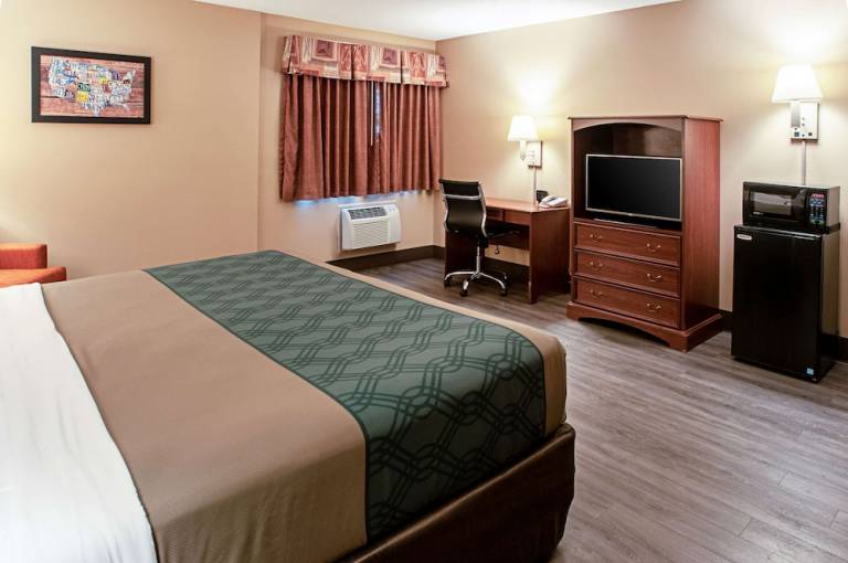 Motel  Menominee