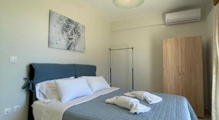 Holiday apartment with yard & patio | Perfect for remote work in Pylos-Nestoras