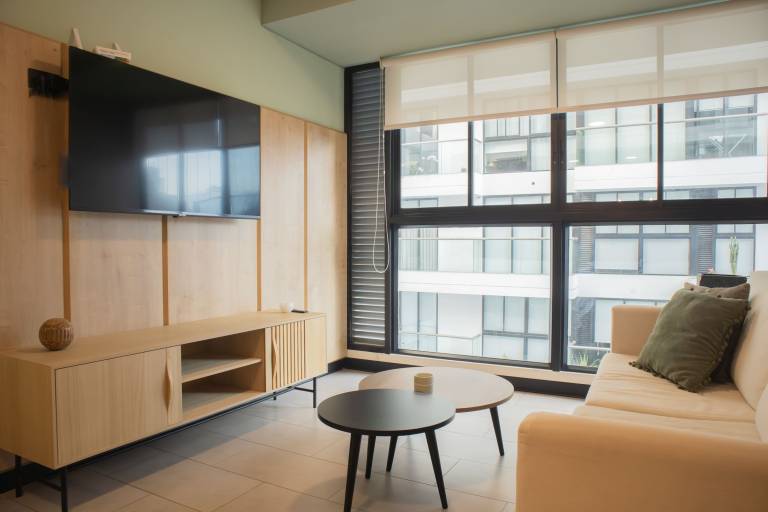 w Centric 1BR in San Isidro