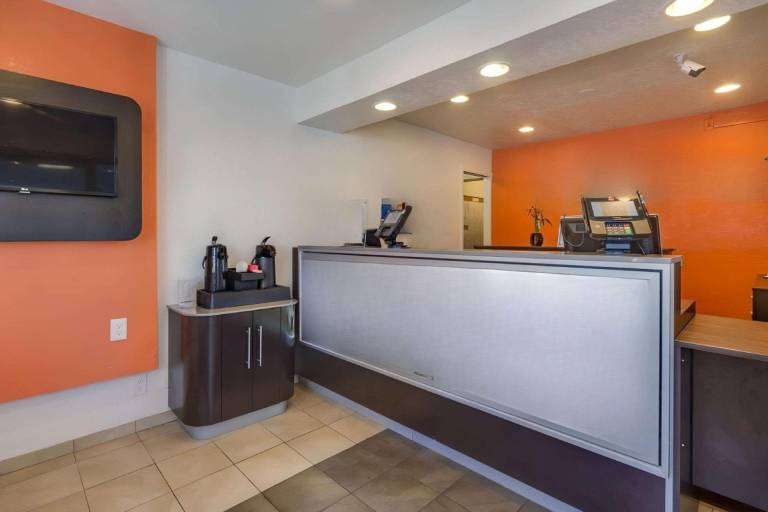 Park Inn by Radisson, Lakewood — photo 2