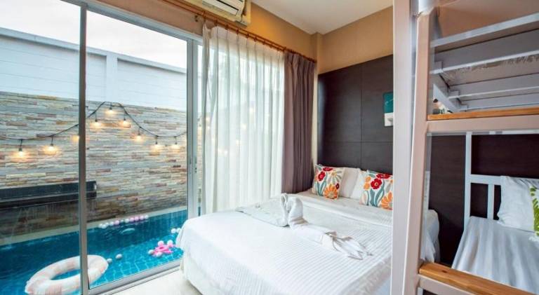 Villa with pool in Pattaya