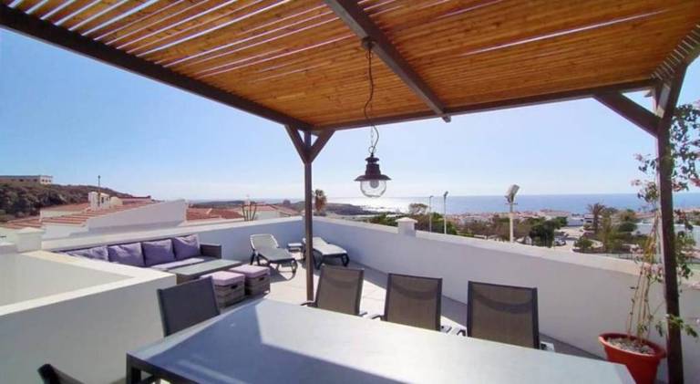 Fully equipped spacious villa with garden, pool & patio | Next to the beach | Pets allowed — photo 3
