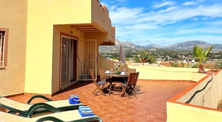 Rental apartment with yard, pool & jacuzzi | Pet-friendly — photo 4