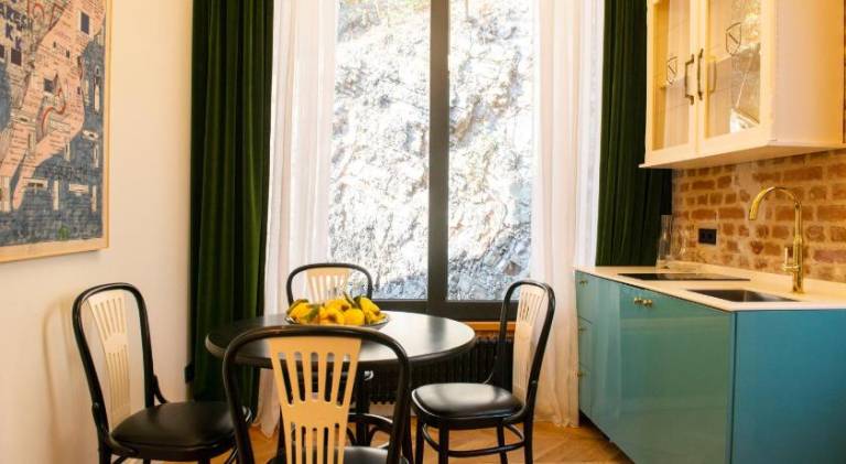 Family-oriented rental apartment with garden & terrace | Close to Freedom Square | Pets are welcome — photo 3