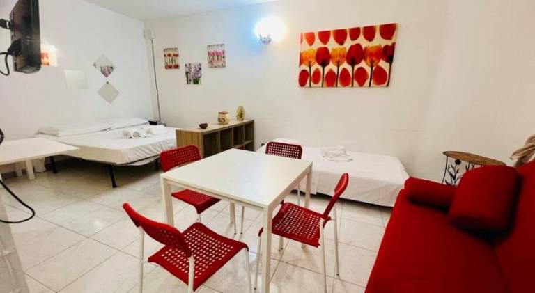 Holiday apartment | Close to the beach | Pets are welcome in Sanremo