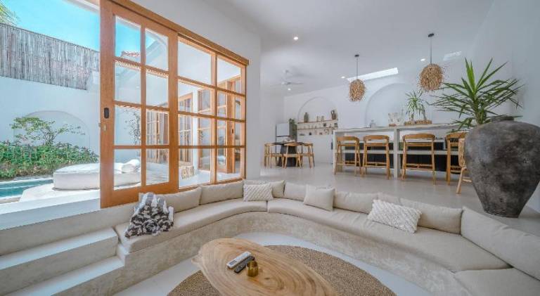 CASA MIYA - NEW Modern & Luxury 3BR Villa Canggu Beach — photo 4