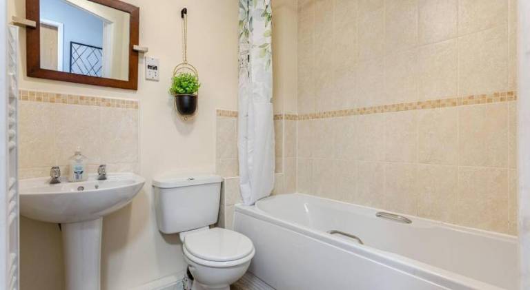 Rental apartment with 2 rooms for 5 persons — photo 4