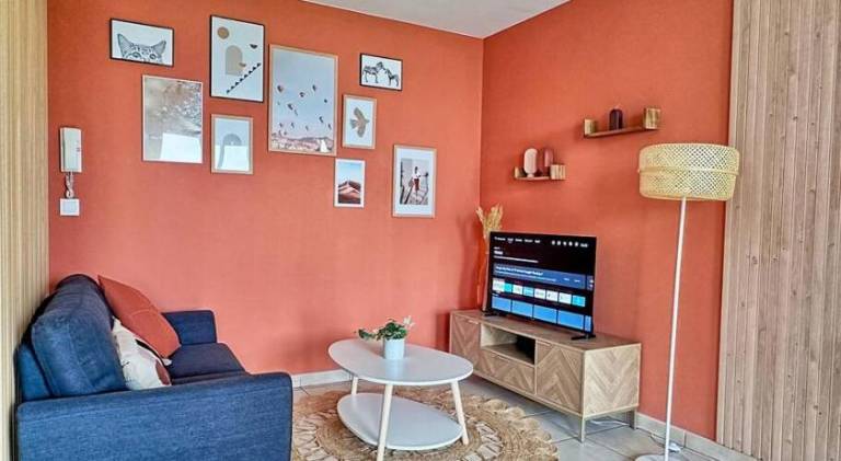 Apartment with pool in Lyon