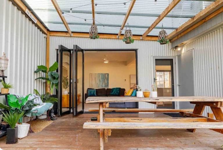 House Indented Head