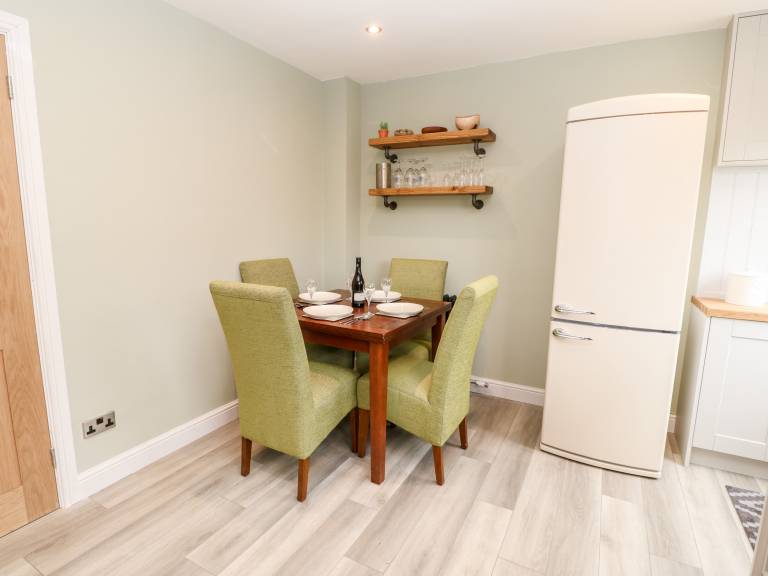 Child-friendly pleasant cottage with terrace & yard | Pets are welcome — photo 5