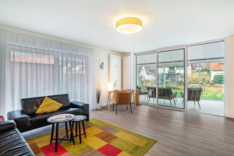 Holiday apartment with yard, fast internet & terrace | River view | Perfect for remote work | Pets are welcome — photo 2