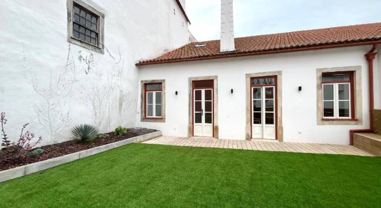 Apartment with yard & terrace | Next to Monastery of Santa Cruz — photo 4